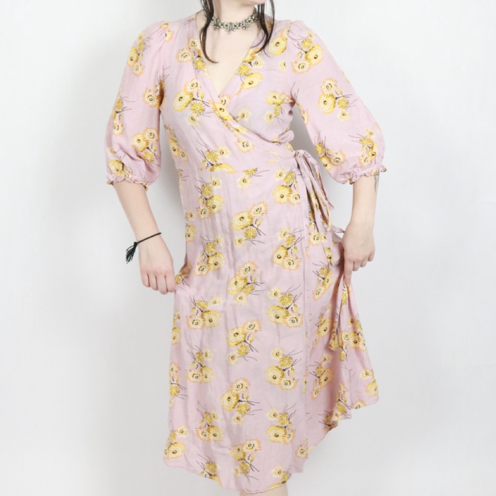 Madewell Linen-Blend Ruffle-Cuff Wrap Dress in Dutch Dandelions